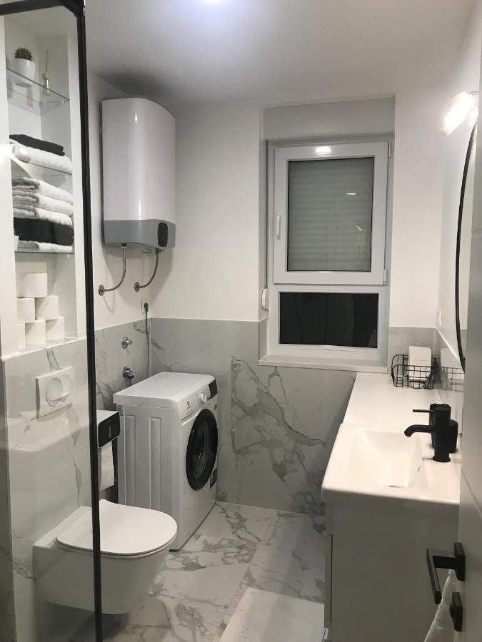 Apartment Apartment/free Parking/free Wifi *