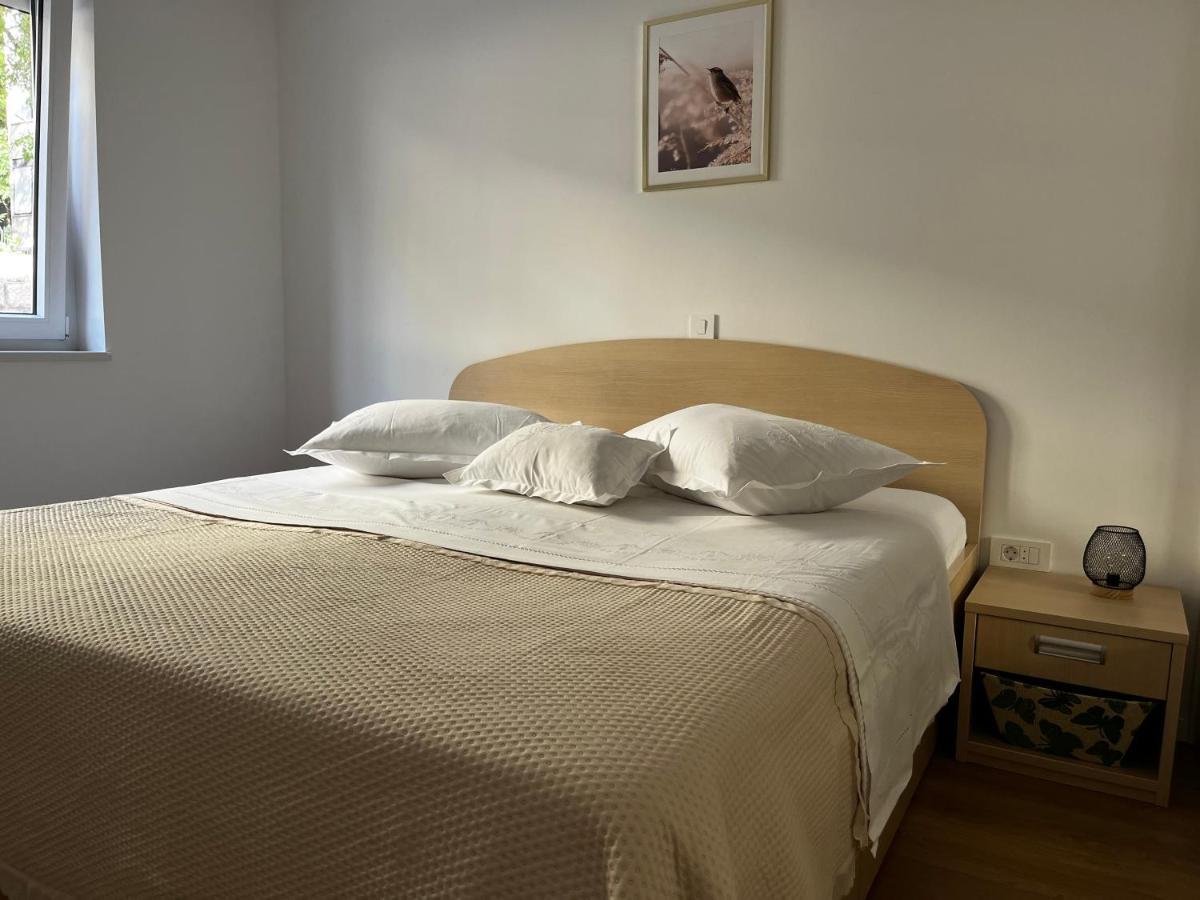 Apartment/free Parking/free Wifi Imotski