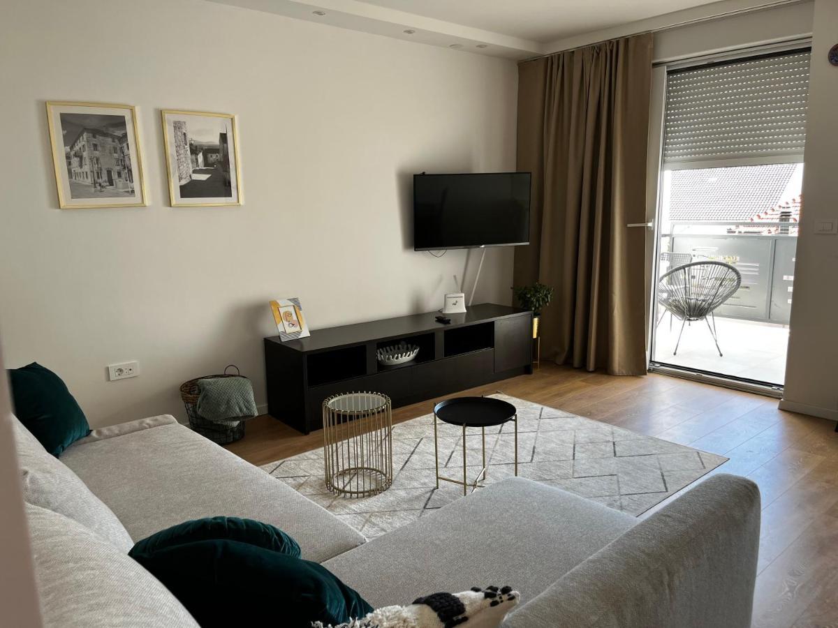 Apartment/free Parking/free Wifi *